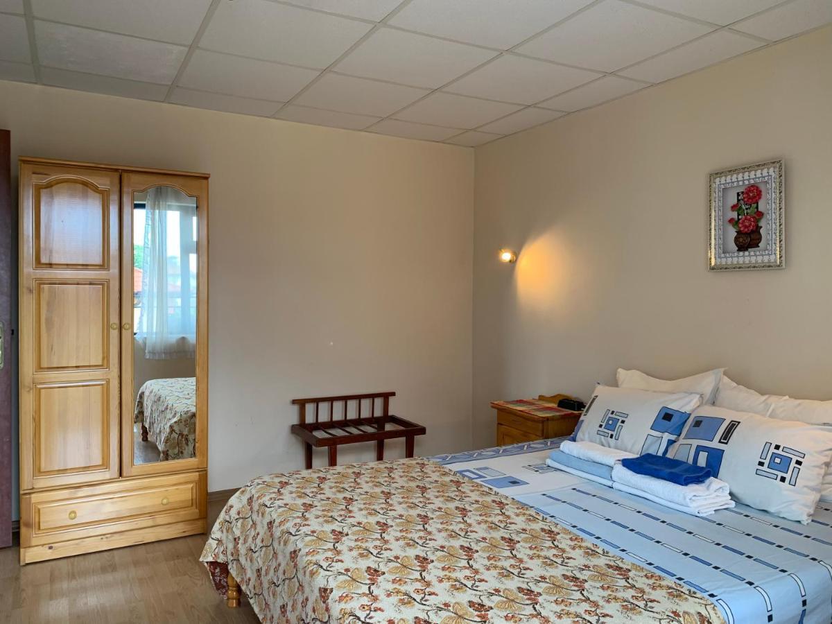 Guest House “Olesya” Obzor Kültér fotó